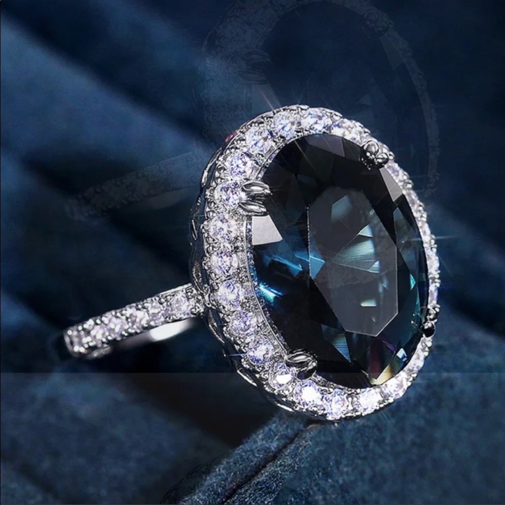 NEW 925 SILVER OVAL LONDON BLUE DIAMOND RING - Picture 2 of 6